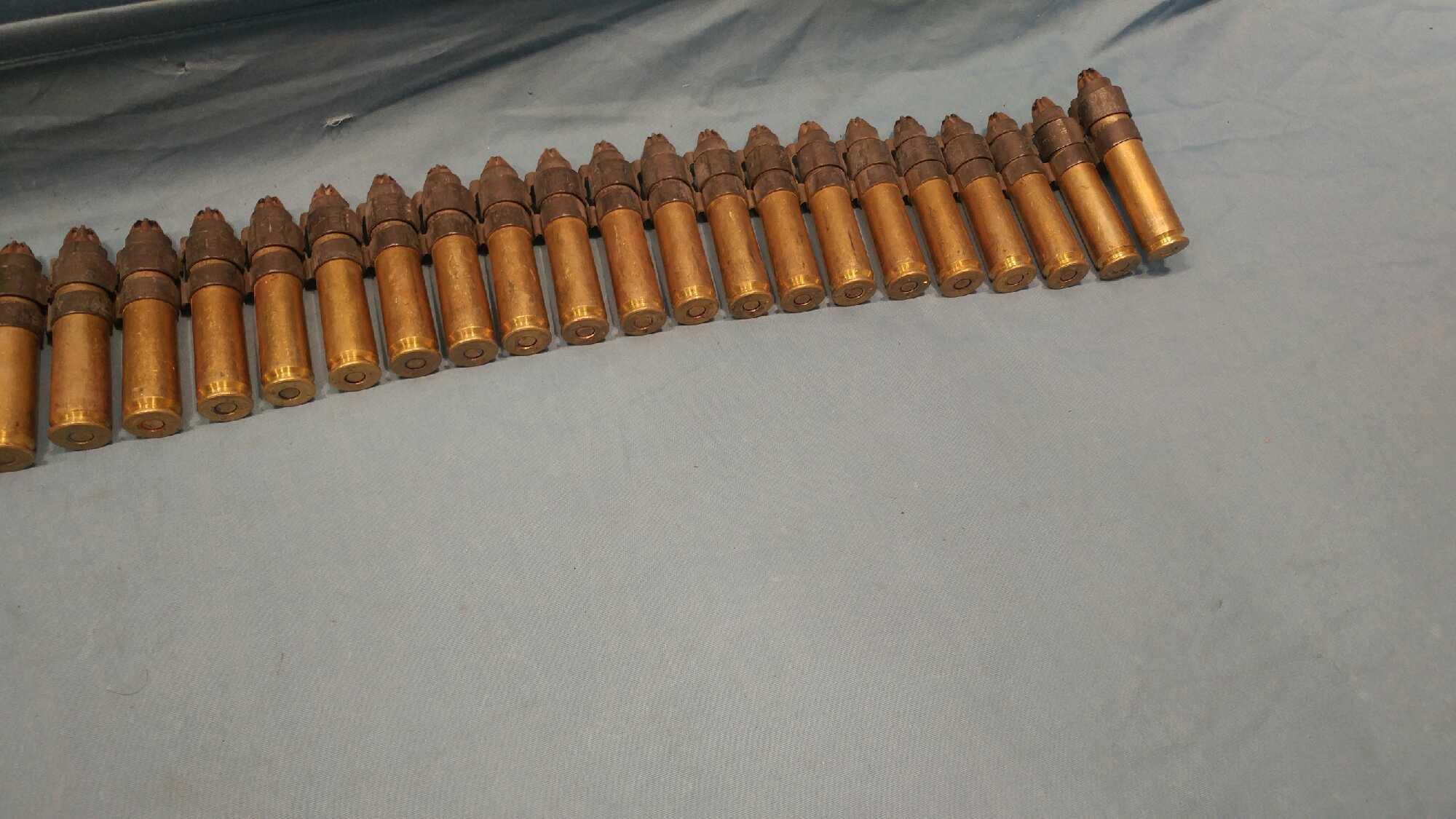 3 foot of ammo on chain
