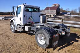 '03 Freightliner Business Class M2 single axle truck