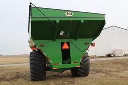 J&M 1050 'Grain Storm' grain cart