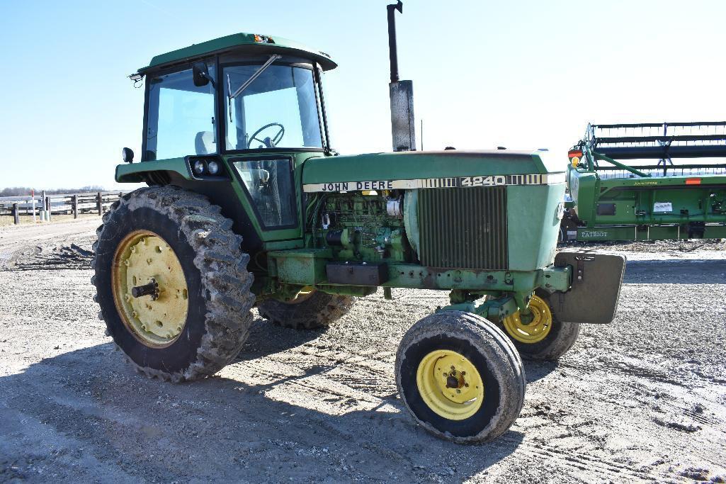 '81 JD 4240 2wd tractor