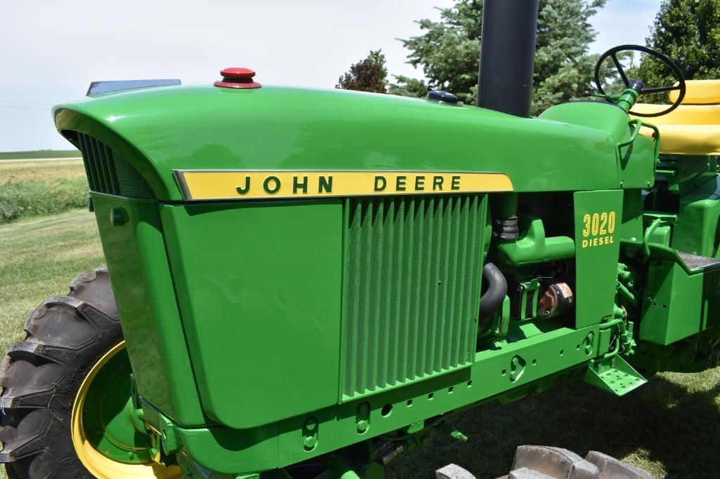 1972 John Deere 3020 FWA tractor