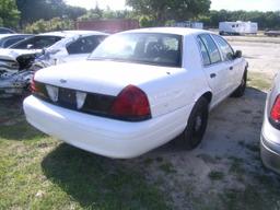 4-05122 (Cars-Sedan 4D)  Seller: Gov/Hillsborough County Sheriff-s 2008 FORD CROWNVIC