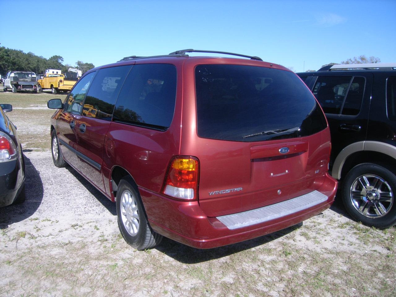 2-07131 (Cars-Van 4D)  Seller:Private/Dealer 2002 FORD WINDSTAR