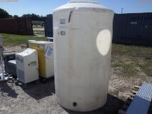 5-04128 (Equip.-Storage tank)  Seller:Private/Dealer 500 GALLON POLY LIQUID STOR