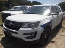 5-06155 (Cars-SUV 4D)  Seller: Gov-City Of Clearwater 2016 FORD EXPLORER