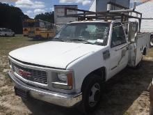 5-08233 (Trucks-Utility 2D)  Seller: Gov-Hillsborough County School 1999 GMC 350