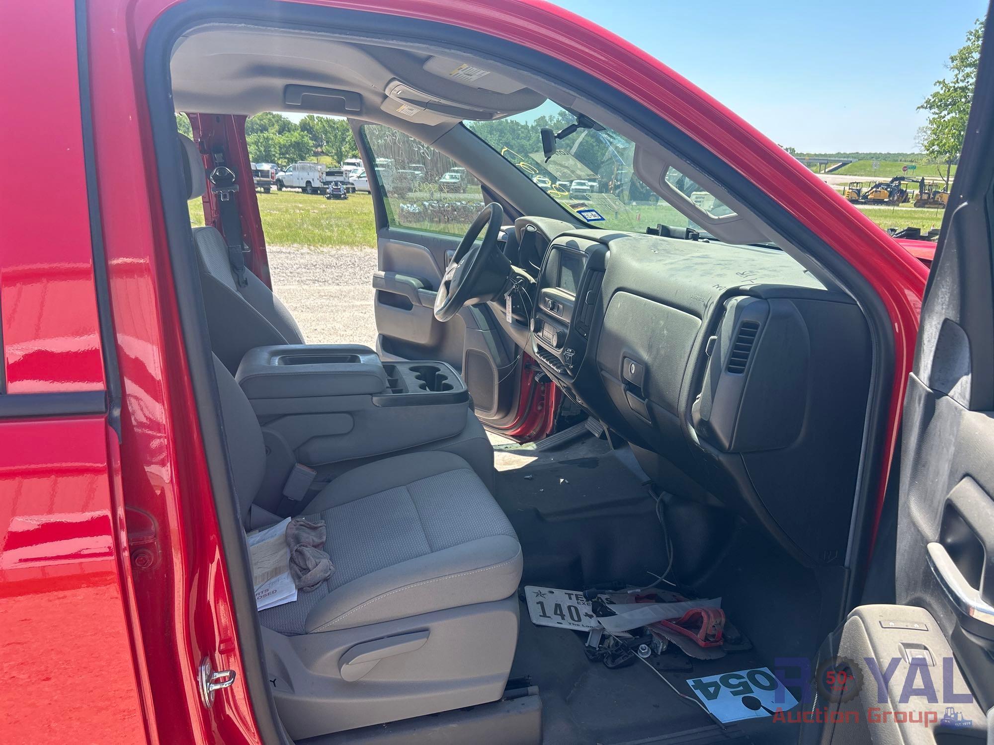 2018 Chevrolet Silverado Crew Cab Pickup Truck