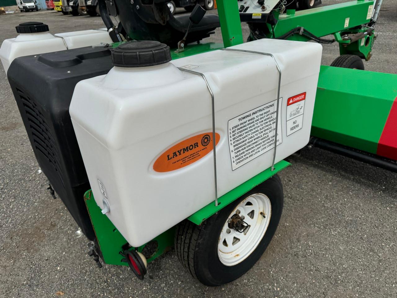 LAY-MOR SM 300 Sweeper