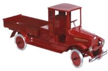 Toy Buddy L Farm Truck, International Harvester/McCormick-Deering w/enclose