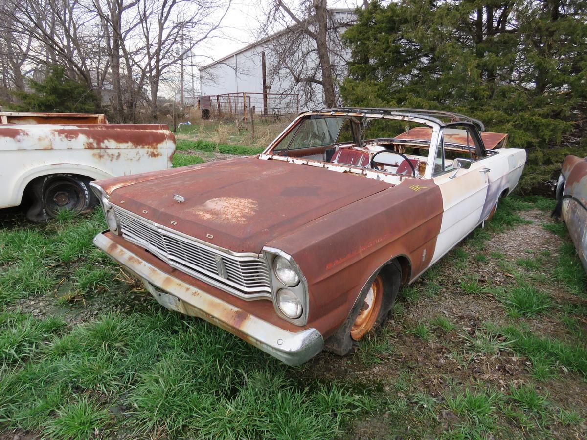 1965 Ford Galalxie 500 XL Convertible