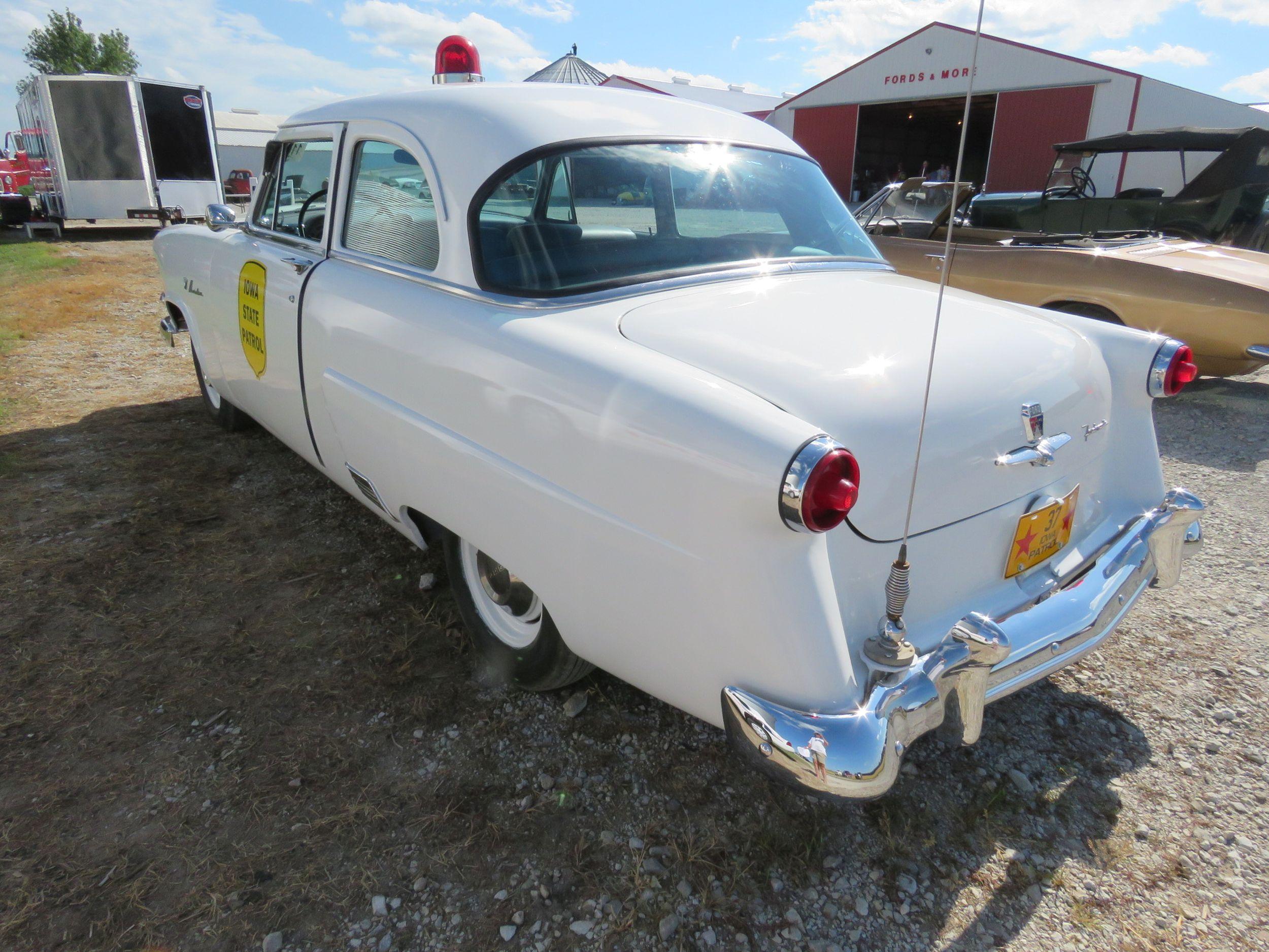 1953 Ford Mainline Iowa Patrol Car