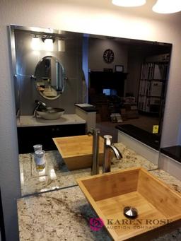 Bathroom Vanity, Vesse Sink, Mirror, Light Bar
