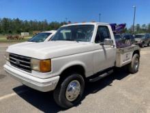 1990 Ford Tow Truck