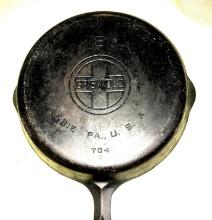 Griswold N0 8 cast iron frying pan