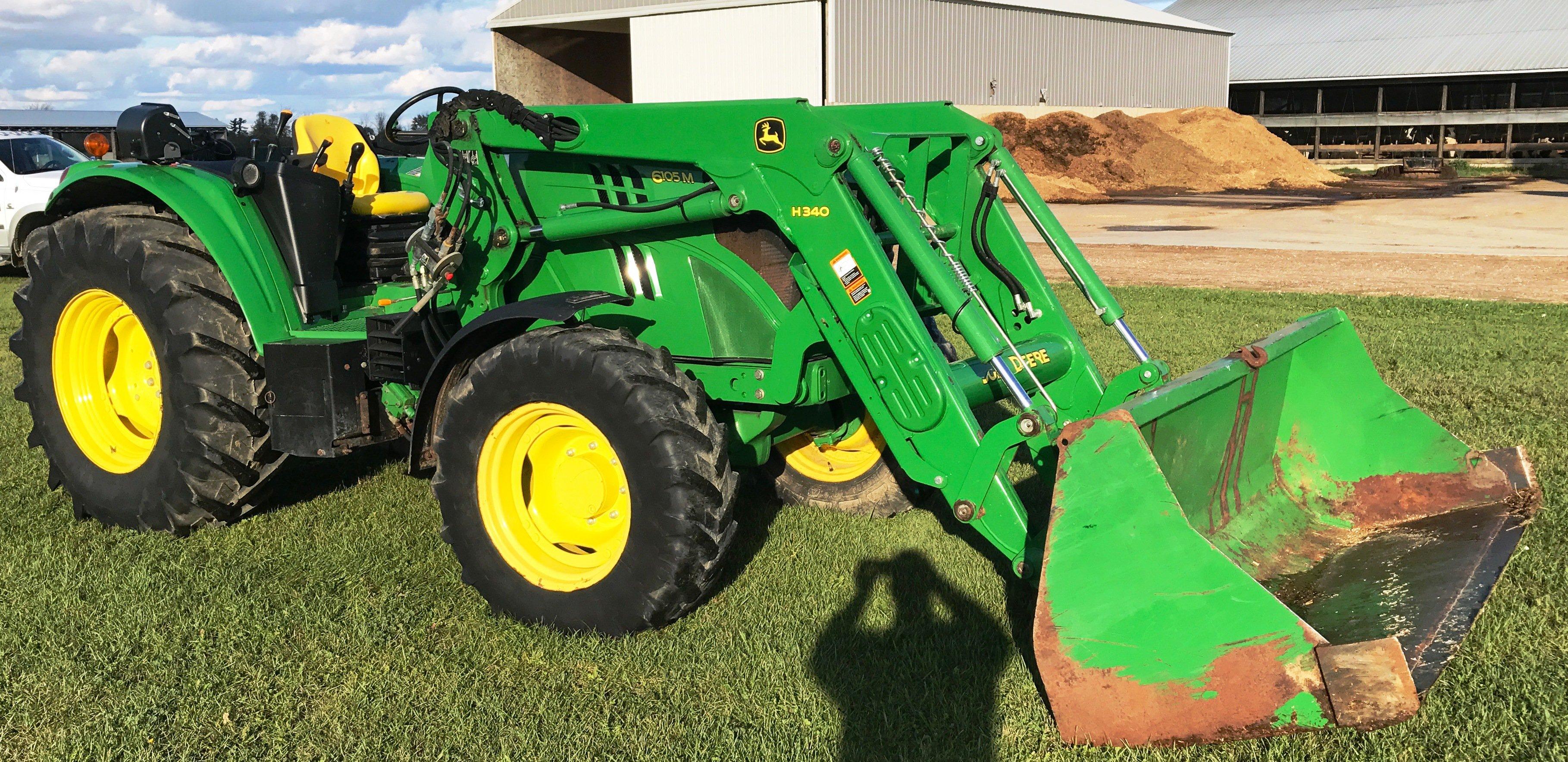 2015 JD 6105M MFWD Tractor
