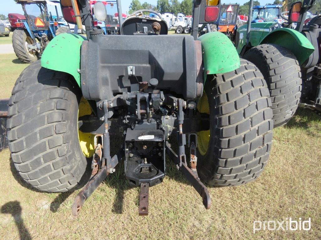 John Deere 5225 Tractor, s/n LV5225P123132: 2wd, Power Reverser, Turf Tires