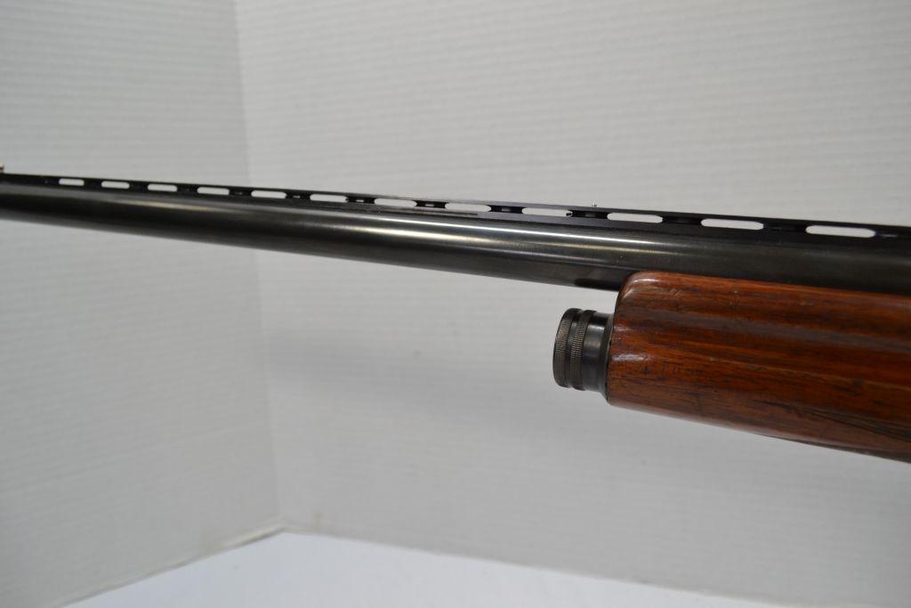 Browning Light Twelve 12 Ga. 2-3/4" Cham. Shotgun w/26" Vent Rib BBL, Checkered Wood Stock, Engraved