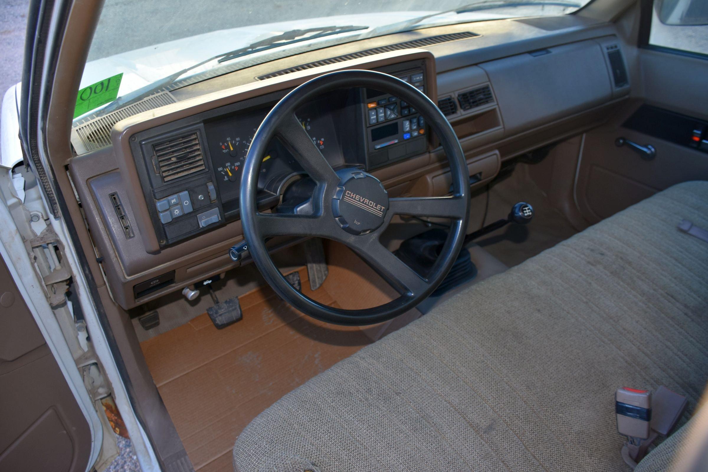 1994 Chevrolet 2500 2WD Pickup, V6, 5 Speed Manual, Long Box, 142,197 Miles