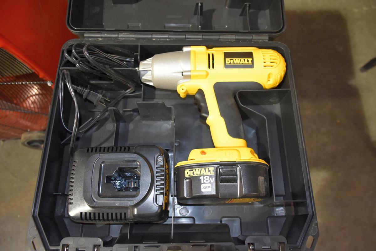 Dewalt 18 Volt, 1/2 Cordless Impact Wrench, Battery And Charger, Like New In Hardcase