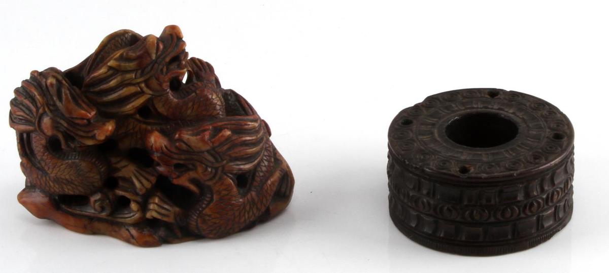 CARVED SHOUSHAN STONE CHINESE DRAGON & INKWELL