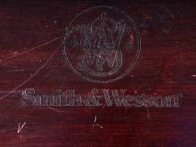 SMITH & WESSON MAHOGANY WOODEN PRESENTATION CASE