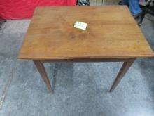 PEGGED COUNTRY TABLE  32 X 23