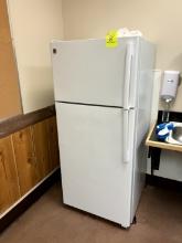 GE Household Refrigerator