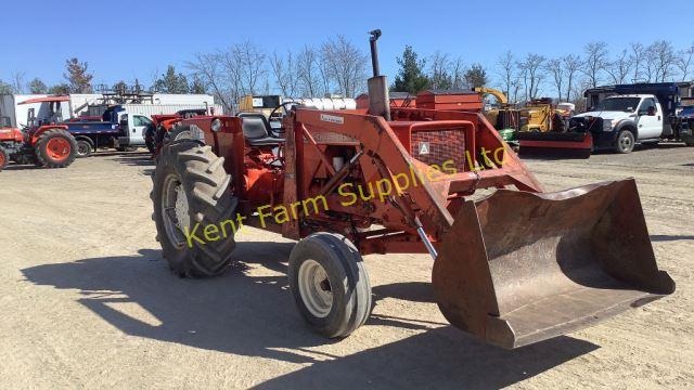 ALLIS CHALMERS 170 TRACTOR WITH LOADER