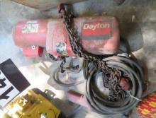 Dayton 1 1/2 Electric Hoist 115 volt
