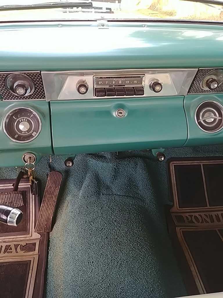 1955 Pontiac Starchief 2 Door Hardtop