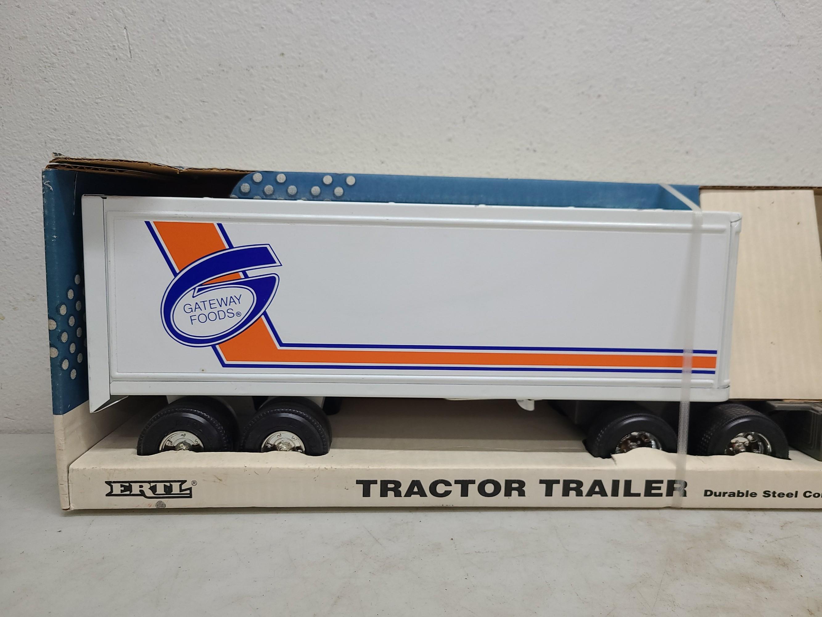 NIB Ertl Tractor Trailer Toy