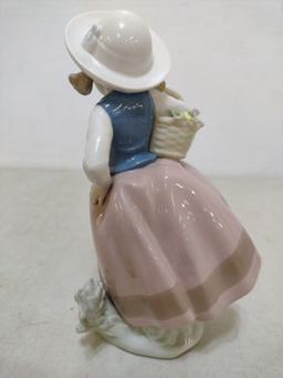 Lladro Sweet Scent Porcelain Statue