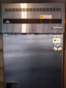 EVEREST Single Door S/S Freezer - 115V Commercial Freezer