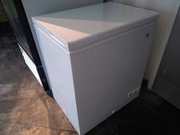 ARCTIC Chest Freezer - 115V - 60 Hz & 1 Ph