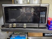 Oster Carousel Microwave Oven