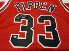 Scottie Pippen of the Chicago Bulls signed autographed basketball jersey PAAS COA 634