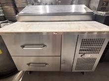 Randell 48" Pizza Prep Table w. 2 Refrigerated Drawers