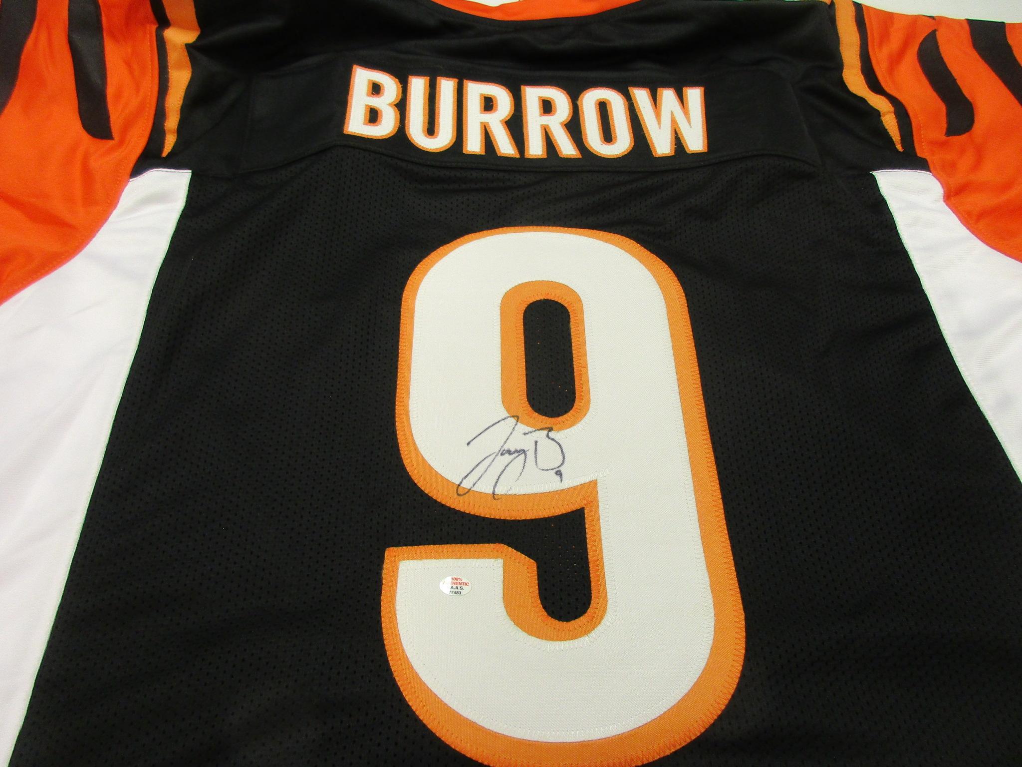 Joe Burrow of the Cincinnati Bengals signed autographed football jersey PAAS COA 483