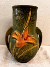 ROSEVILLE U.S.A. Vintage 6" Zephry Lily Two Handled Pottery Vase Stamped # 130-6"