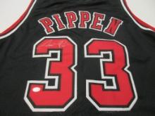 Scottie Pippen of the Chicago Bulls signed autographed basketball jersey UAA COA 534