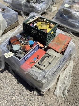 PALLET OF MISC ITEMS & HARDWARE