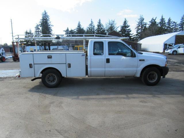 2004 FORD F-250 XL SUPER DUTY EXTENDED CAB