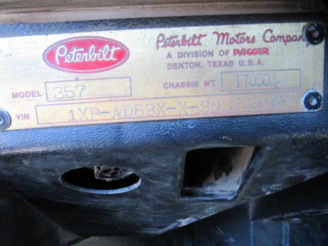 1995 PETERBILT 357 TANDEM AXLE DAY CAB TRACTOR