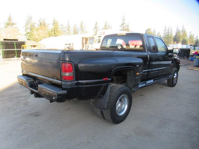 2001 DODGE 3500 4X4 EXTENDED CAB DUALLY