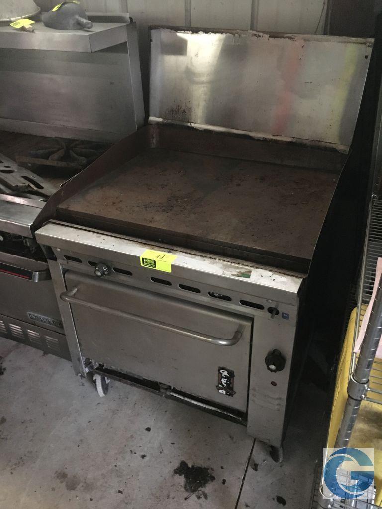 36" Montague 136-8T (ser #18-D-44242H) gas griddle top with broiler oven