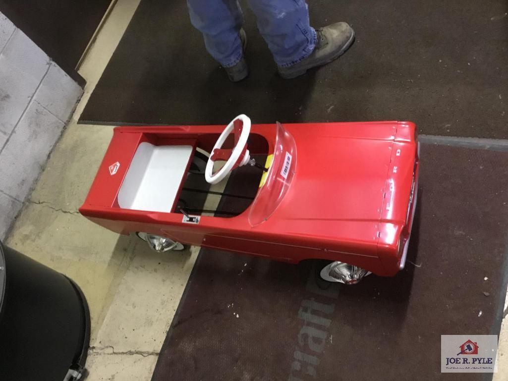 Ford Mustang Pedal Car "Red"