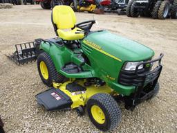 John Deere X495 Lawn Tractor