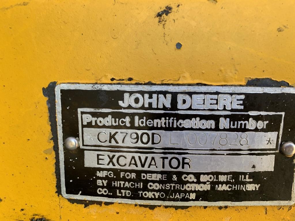 1989 John Deere 790D-CC Excavator