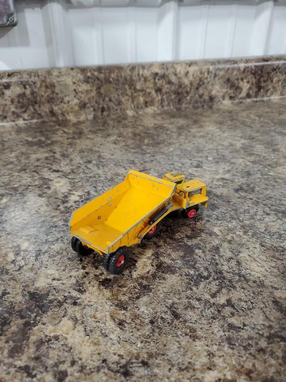 KW Dart Toy Dump Truck