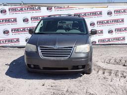 2010 CHRYSLER TOWN AND COUNTRY VIN: 2A4RR5D18AR357893 FWD